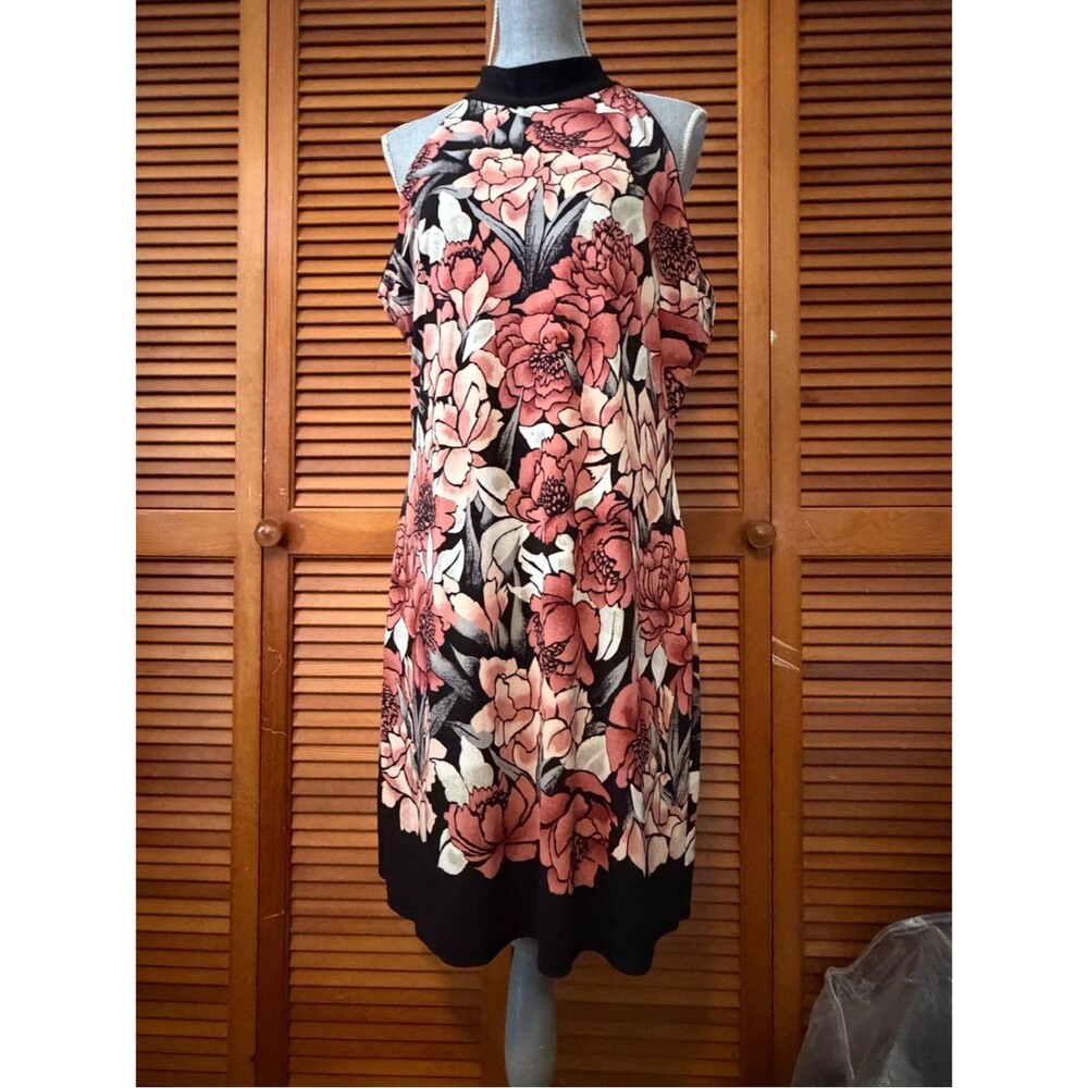 Retro Floral Halter Shift Dress in Coral and Black